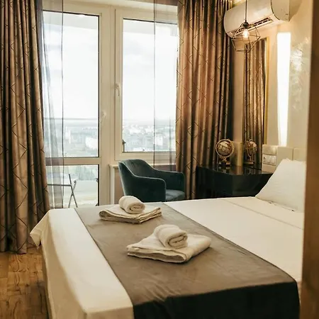 Luxury In Central Park With Amazing View + Private Parking Space 부르가스