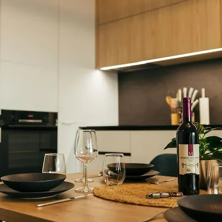 Luxury In Central Park With Amazing View + Private Parking Space * Burgas
